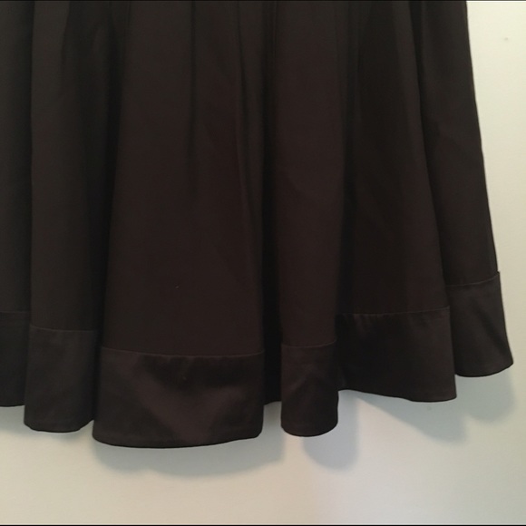 SILK J. Crew darted/pleated skirt - Picture 2 of 3