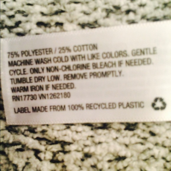 Extra Soft Cardi - Picture 4 of 4