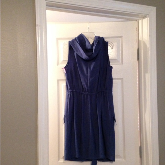 Beautiful Blue dress - Picture 2 of 4