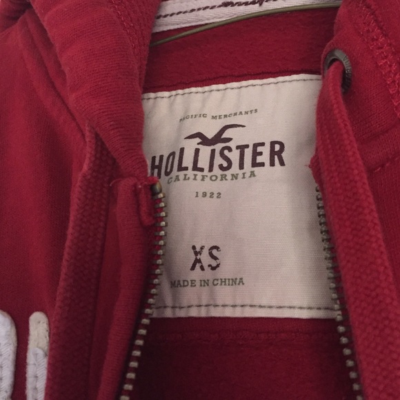 Hollister zip up - Picture 2 of 3