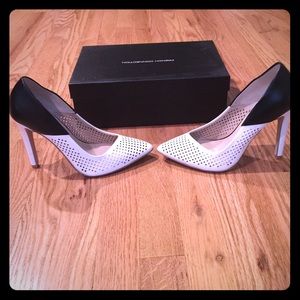 French connection perforated toe pump