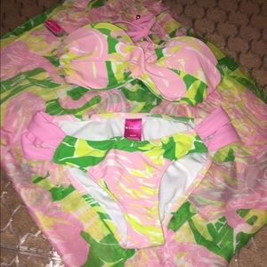 Lilly Pulitzer for target bikini!💚