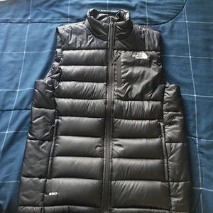 Men's Small North Face Vest
