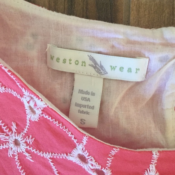 2 super cute sleeveless tops - Picture 2 of 3