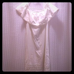 XS White off the shoulder shift dress
