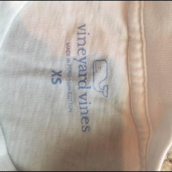 Vineyard vines tshirt - Picture 2 of 4