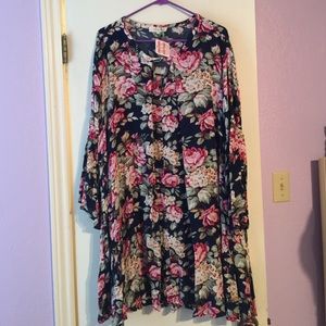 Floral shift dress