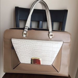 Rutile shoulder bag