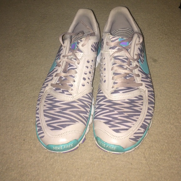 Nike Free 5.0 zebra striped shoes [ size 12]