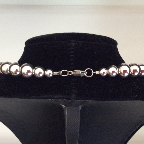 ⚪️ 18" 10mm Sterling Silver Bead Necklace - Picture 4 of 4