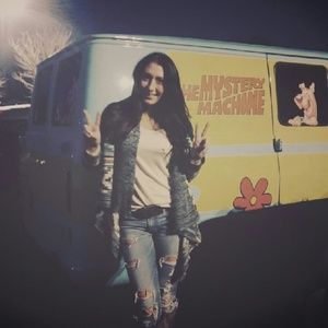 Meet your Posher, Andrea