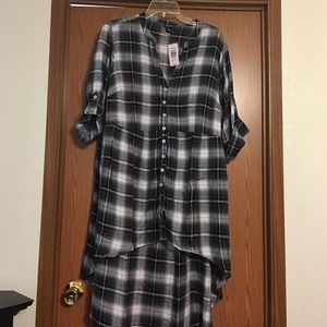 Black and white plaid bottom front high low top