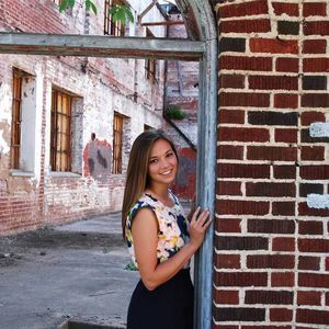 Meet your Posher, Sara