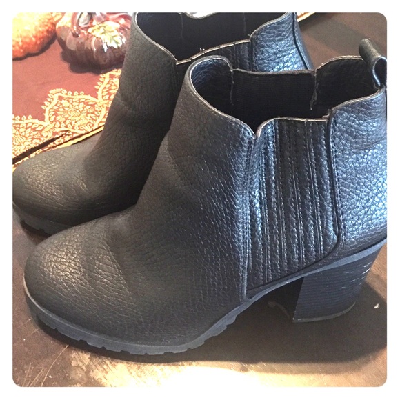 Sam & Libby Heeled Booties