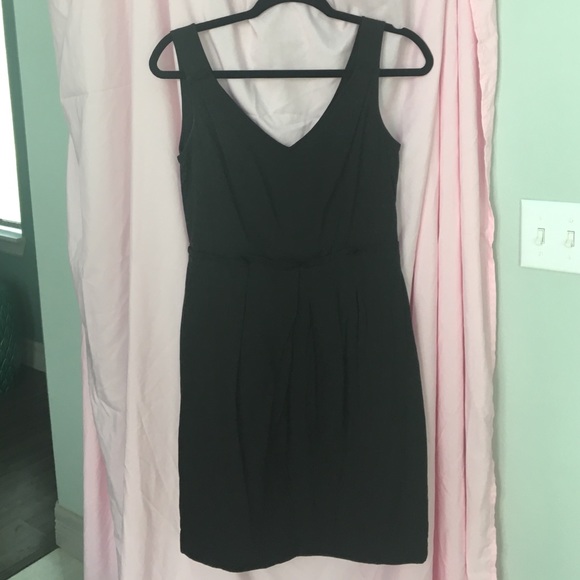 Two dresses - Picture 3 of 4