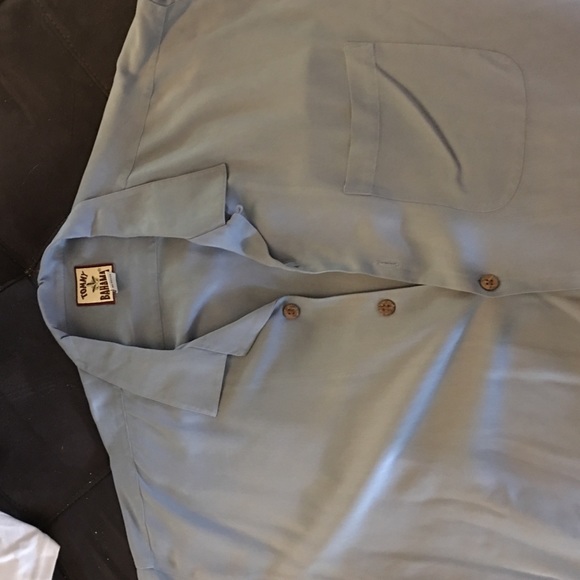 Tommy Bahama silk button up short sleeve shirt. Xl