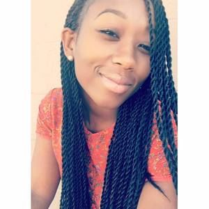 Meet your Posher, Maya
