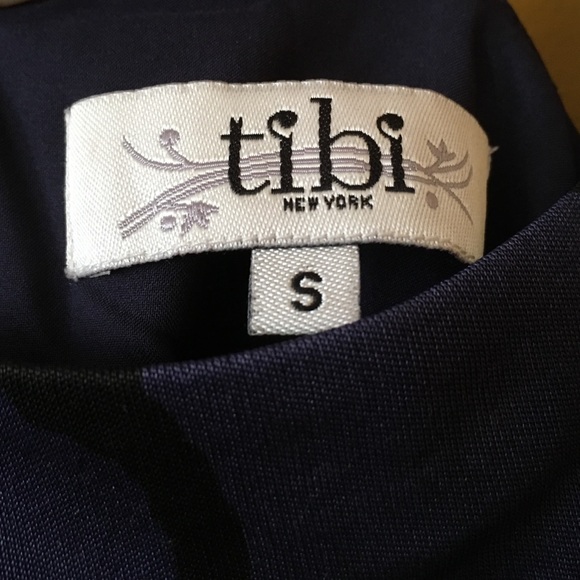 SOLD SOLD SOLD patterned Tibi mini 👗💋 - Picture 3 of 4