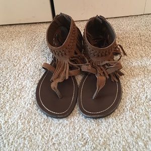 Minnetonka fringe sandals