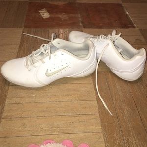 Nike cheer shoes