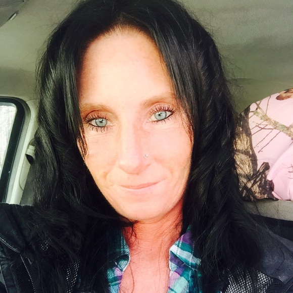 Meet your Posher, Wendy - Picture 2 of 2