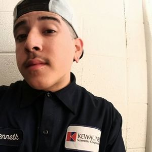 Meet your Posher, Kennethh