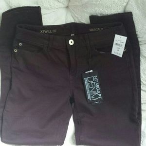 NWT DL 1961 instasculpt denim in Sangria sz 28