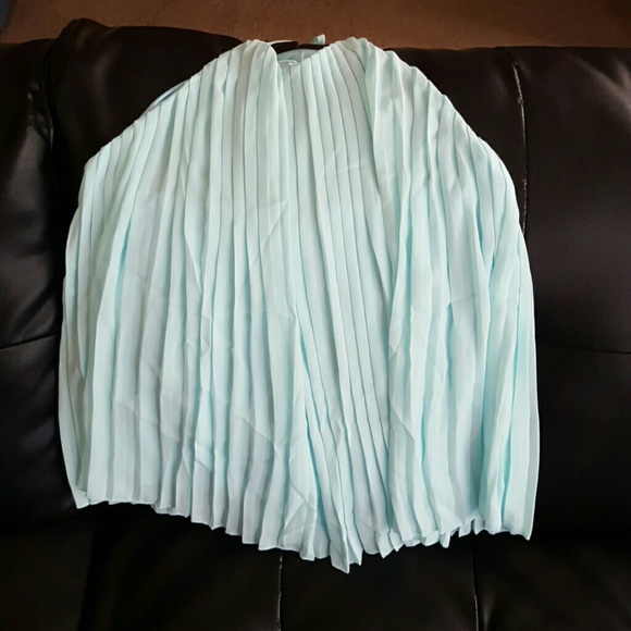 Pleated Hater neck Cami top