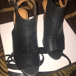 Nine West black open toe bootie