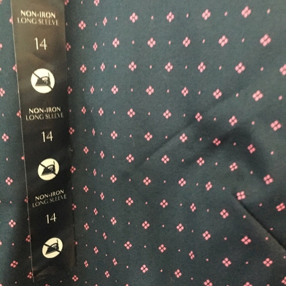 Banana Republic Button Down Shirt w/ pattern - Picture 4 of 4