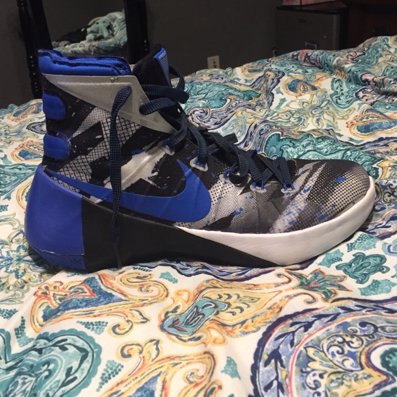 Ladies Basketball Shoes. Will go lower.