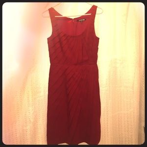 Red Gianni Bini dress