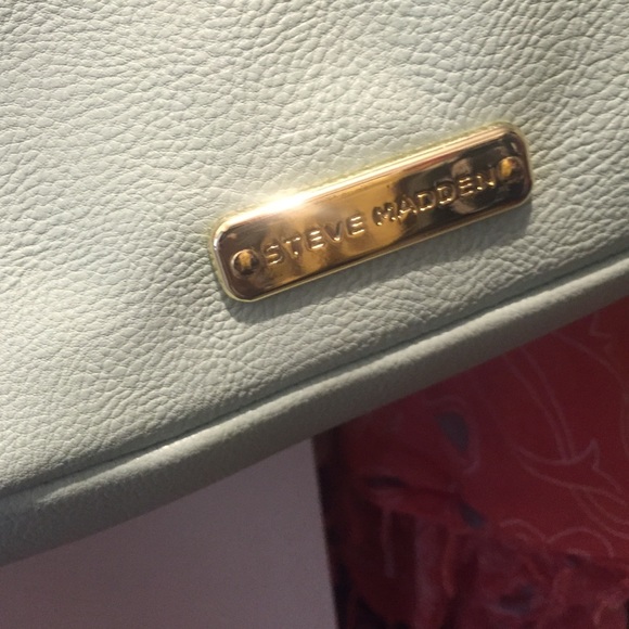 Purse - Picture 2 of 4