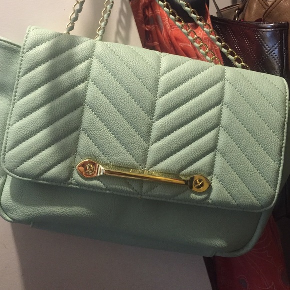 Purse - Picture 3 of 4