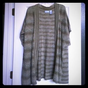 NWOT -NEVER WORN! Green and light tan kimono