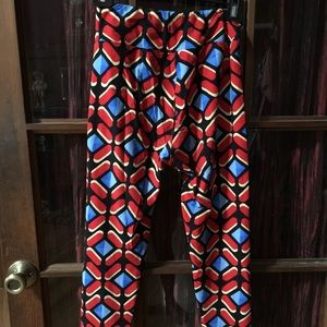 LuLaRoe One Size Leggings.
