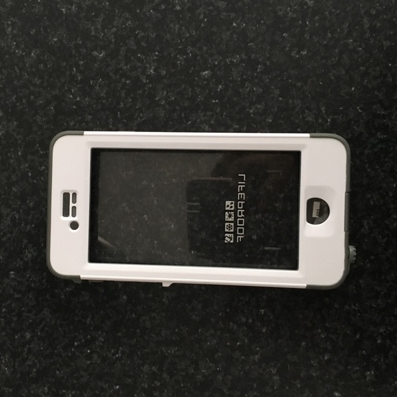 Lifeproof case (iPhone 6/6s) - Picture 3 of 3