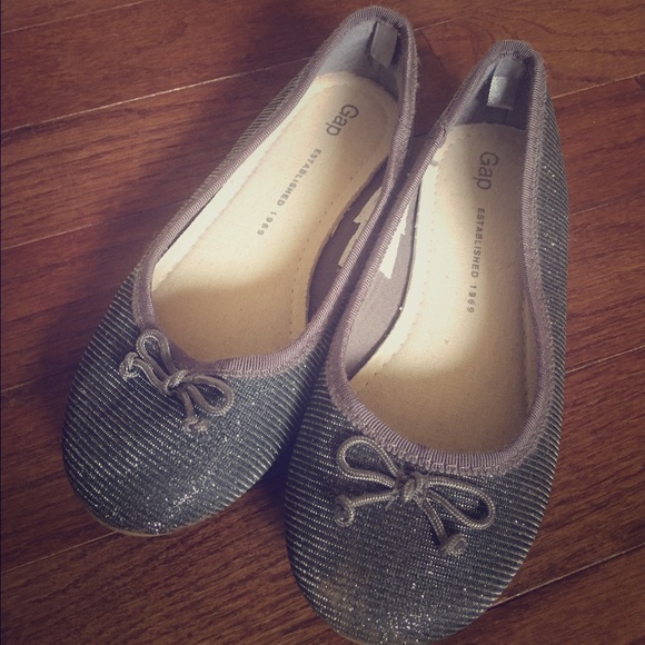 Gap girls size 13M silver/black ballet flats