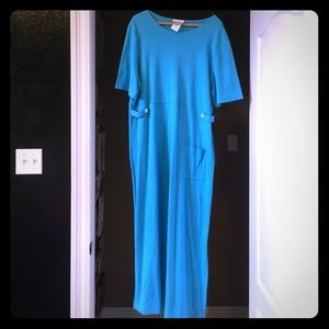 Beautiful one pocket turquoise maxi dress
