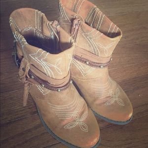 Cherokee girls cowgirl boots