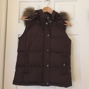 GAP down puffer vest