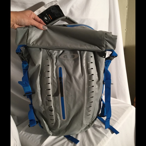 Oakley Handbags - BNWT... Oakley Back pack