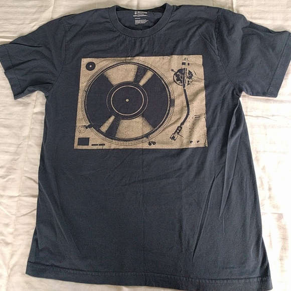 Old Navy Turntable Tee