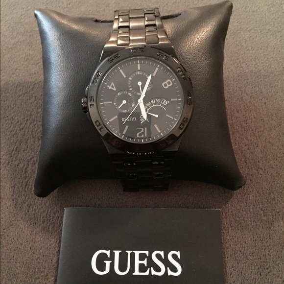 Watch - Picture 2 of 4