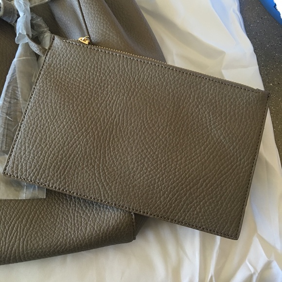 IZZY & ALI BAG NTW - Picture 2 of 4