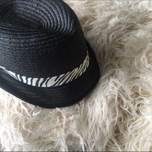 H&M Zebra Ribbon Fedora