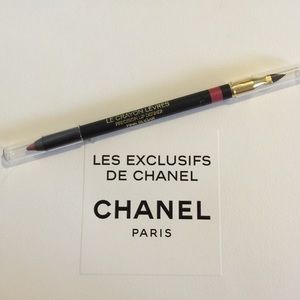 New Chanel Precision Lip Definer in Pink Sugar