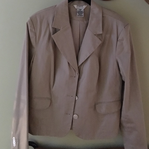Tan blazer with fine red pinstripe! - Picture 1 of 2