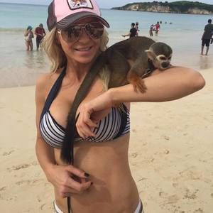 Meet your Posher, Janelle