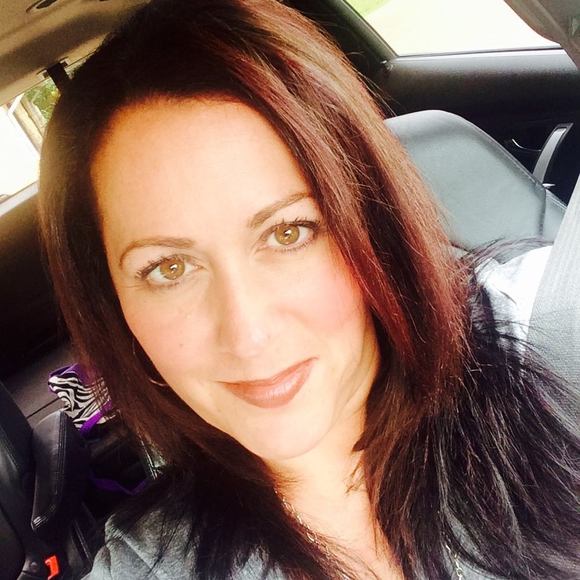 Meet your Posher, Melanie